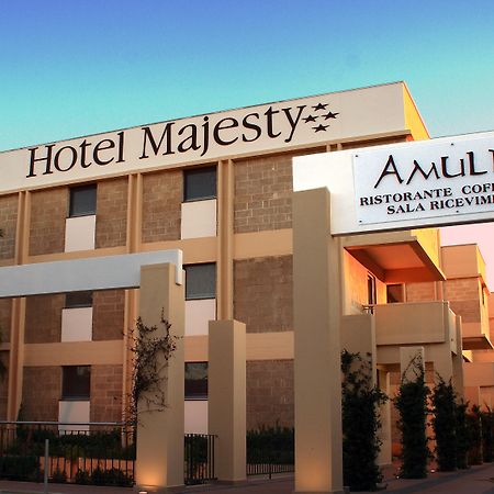 Hotel Majesty בארי מראה חיצוני תמונה